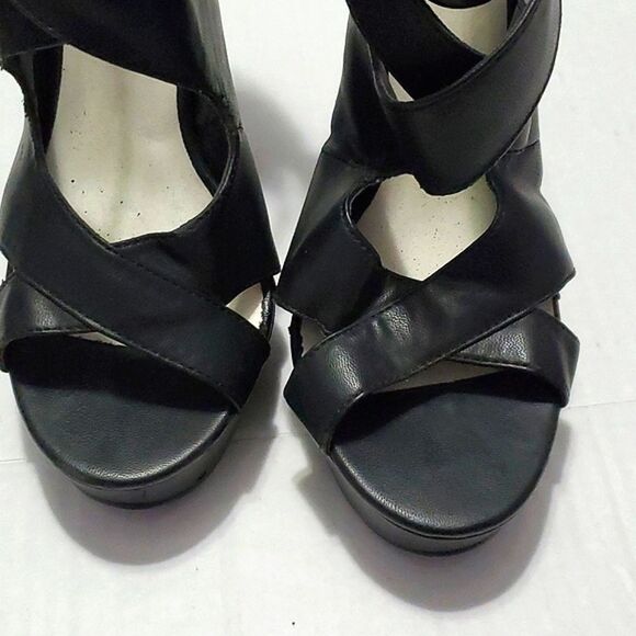 Michael Antonio Black Leather Crossed Party Event Stiletto Heels 7.5 - Picture 3 of 14